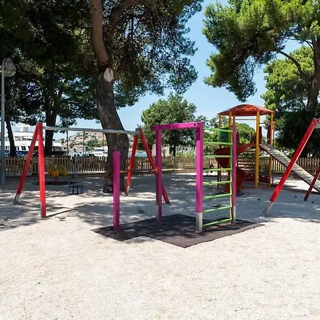 App Karmen With Privat Parking Apartamento *