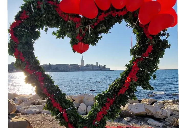 App Karmen With Privat Parking 아파트 포레치