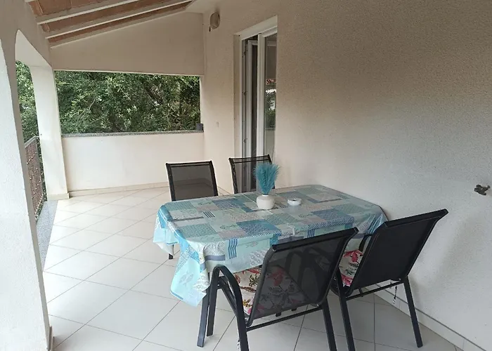 App Karmen With Privat Parking 아파트 포레치