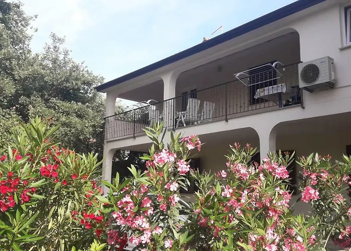 App Karmen With Privat Parking * 포레치