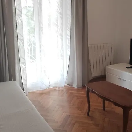 App Karmen With Privat Parking Apartment Porec