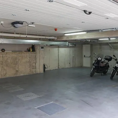 App Karmen With Privat Parking